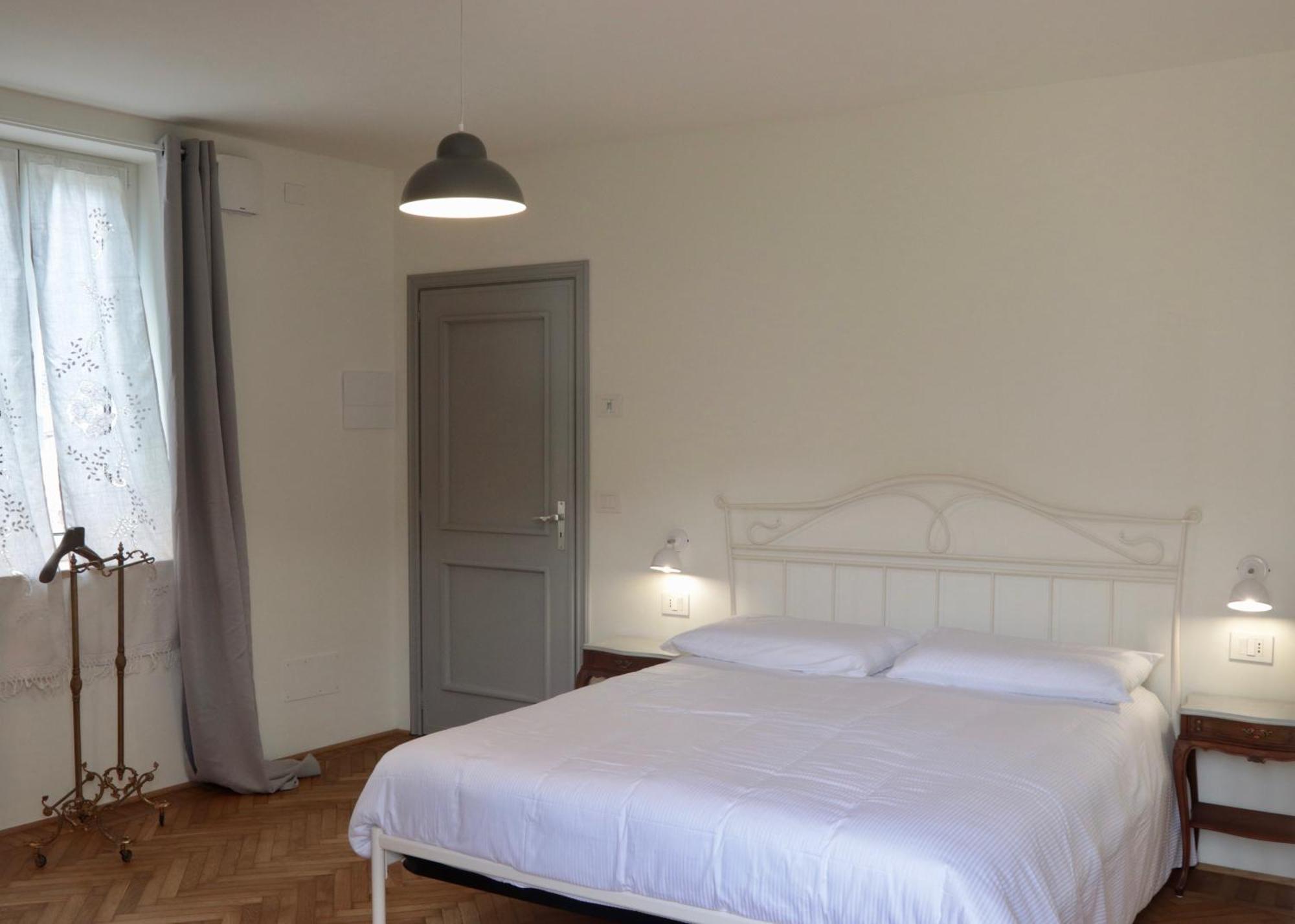 Casa Viola Bed And Breakfast Dimora Di Campagna Calice Ligure Екстер'єр фото