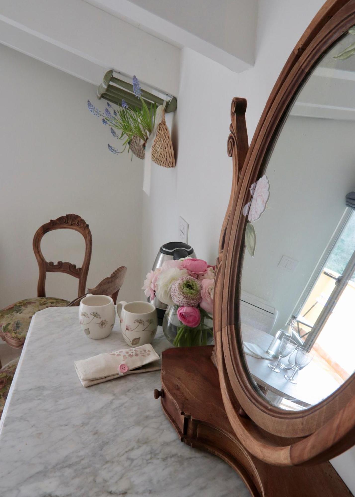 Casa Viola Bed And Breakfast Dimora Di Campagna Calice Ligure Екстер'єр фото