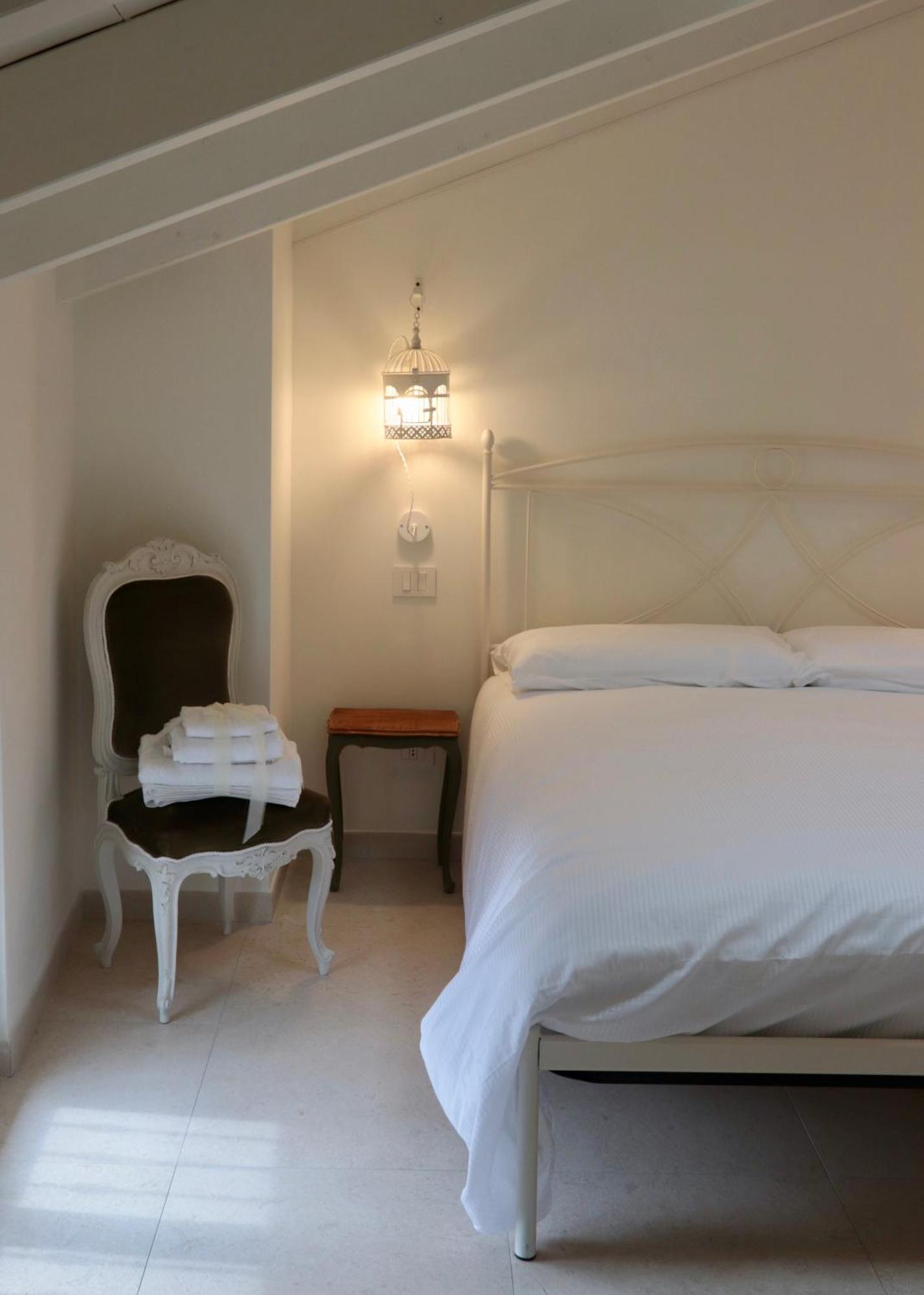 Casa Viola Bed And Breakfast Dimora Di Campagna Calice Ligure Екстер'єр фото